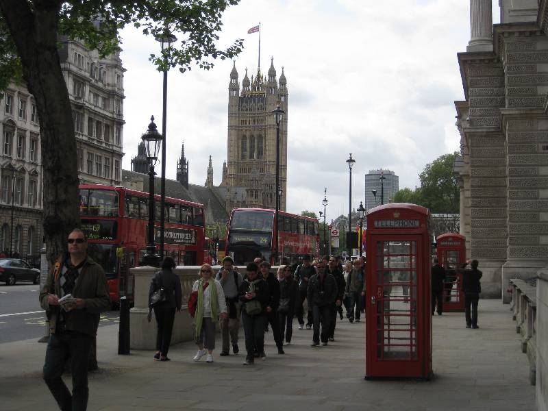 12 Houses of Parliament